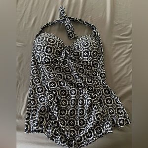 Merona Tankini Swimwear Top Navy/White Medallion Large